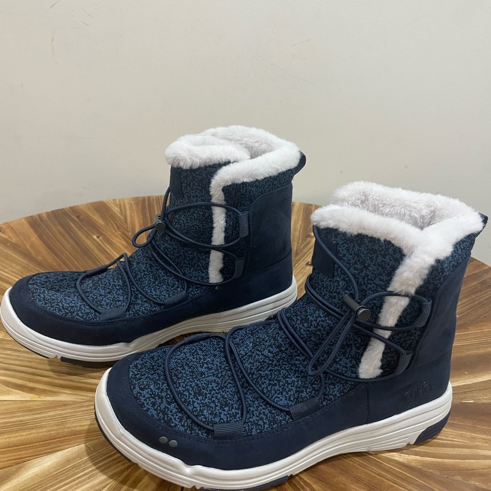 BRAND NEW Ryka Aubonne Ankle boots